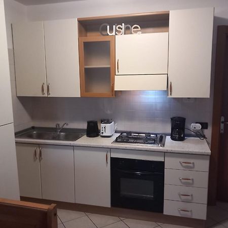 Apartament Casa Teodoro - Gelsomino, Ulivi & Orchidea Tignale Zewnętrze zdjęcie