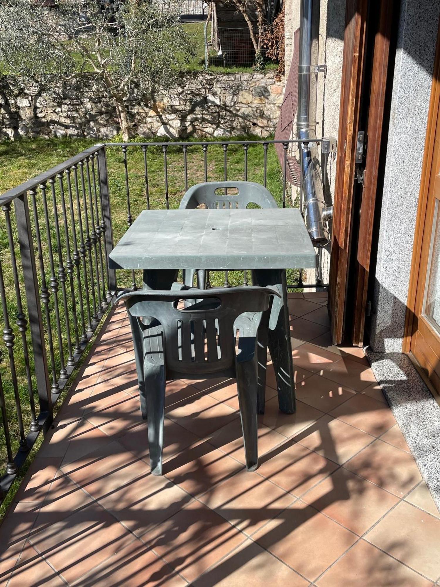 Apartament Casa Teodoro - Gelsomino, Ulivi & Orchidea Tignale Zewnętrze zdjęcie