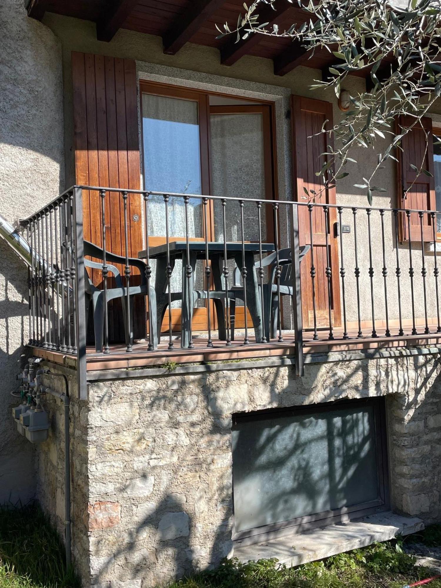 Apartament Casa Teodoro - Gelsomino, Ulivi & Orchidea Tignale Zewnętrze zdjęcie